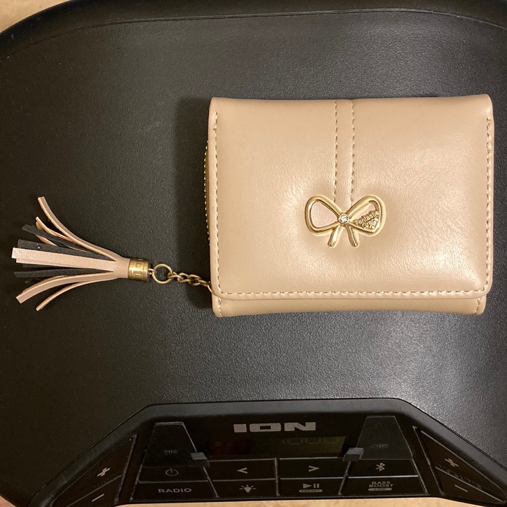 Vintage Y2K Little tan purse